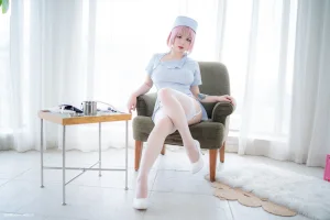 《粉蓝护士》｜皮皮奶&周叽是可爱兔兔 · 77张写真、8 个视频