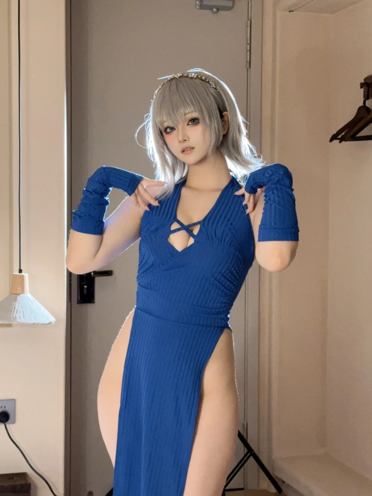 《海外自拍》｜屿鱼 · 14张写真