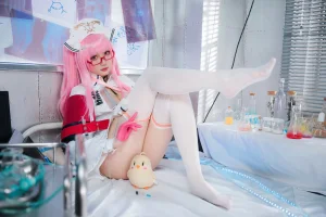 《英仙座护士》｜瓜希酱 · 20张写真