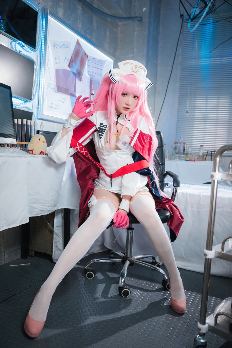 《英仙座护士》｜瓜希酱 · 20张写真