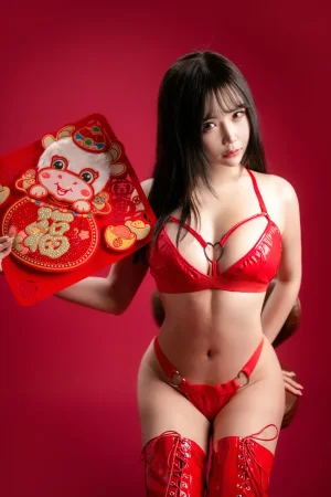《金牛送福》｜抱走莫子 · 55张写真、5 个视频