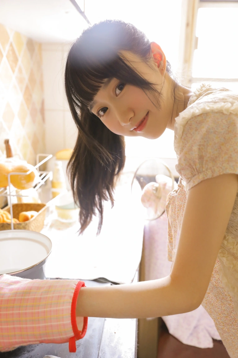 《绵相随 厨娘》｜木棉棉 · 8张写真
