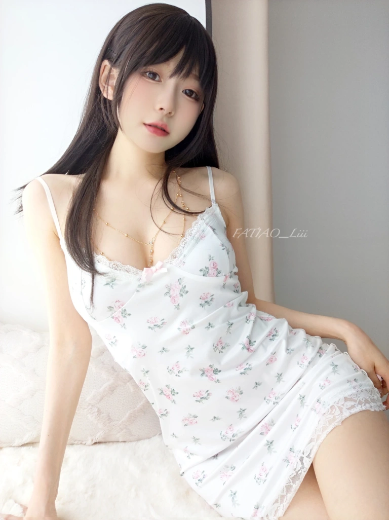 《Fantia 2023年07月会员合集（8期）》｜迷之呆梨 · 138张写真、2 个视频
