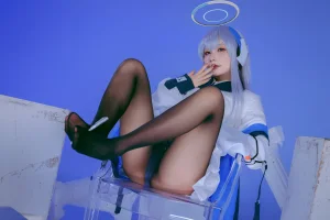 《蔚蓝档案·潮乃亚》｜是一只熊仔 · 100张写真