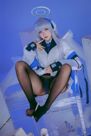 《蔚蓝档案·潮乃亚》｜是一只熊仔 · 100张写真
