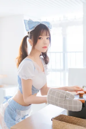 《小娇妻》｜桜桃喵 · 34张写真