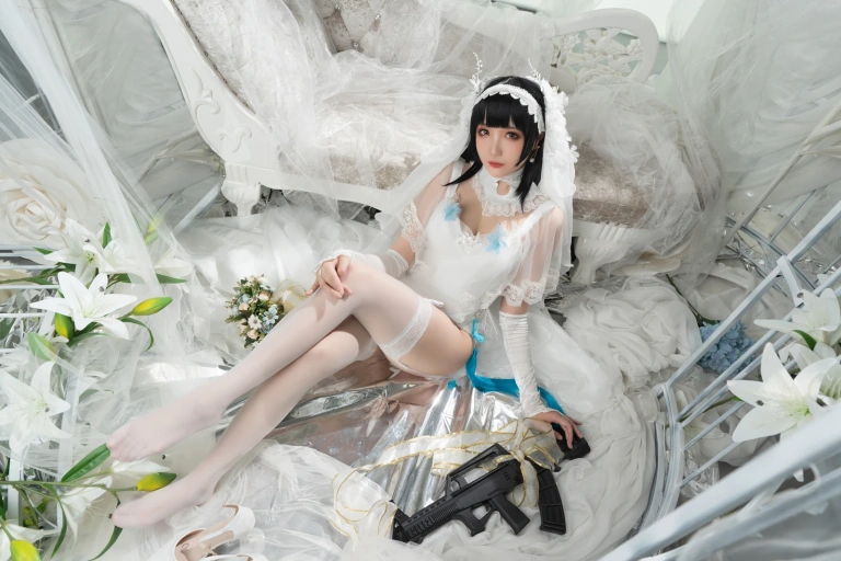 《95式 花嫁》｜瓜希酱 · 30张写真