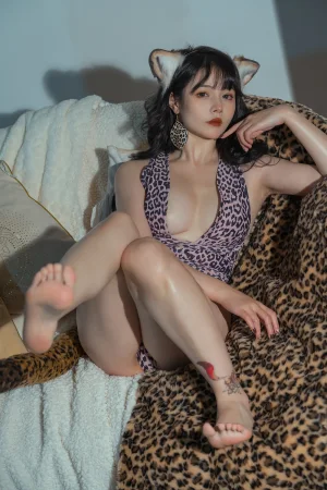 《幻想兽娘集月食 捷克提亚》｜七月喵子 · 22张写真