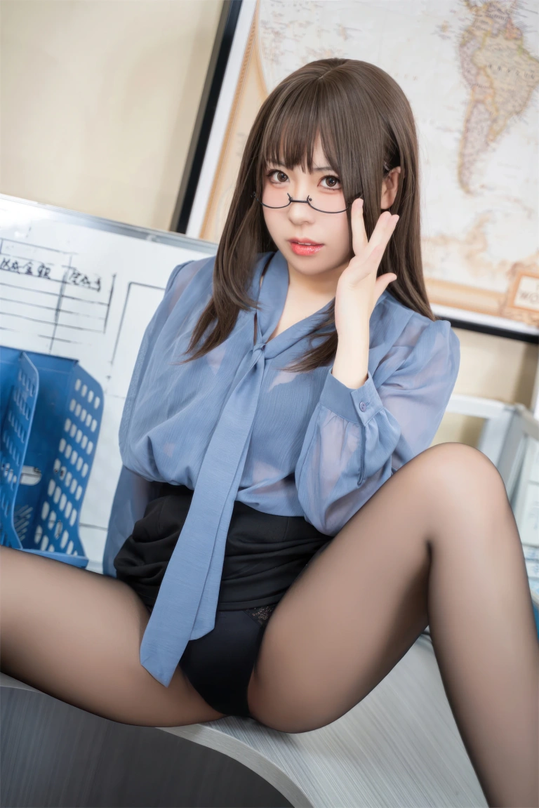《触黑》｜虎森森 · 60张写真