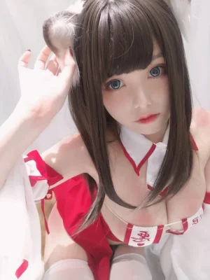《巫女小狐狸》｜蜜汁猫裘 · 22张写真