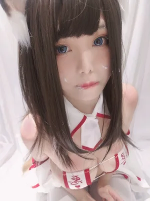 《巫女小狐狸》｜蜜汁猫裘 · 22张写真
