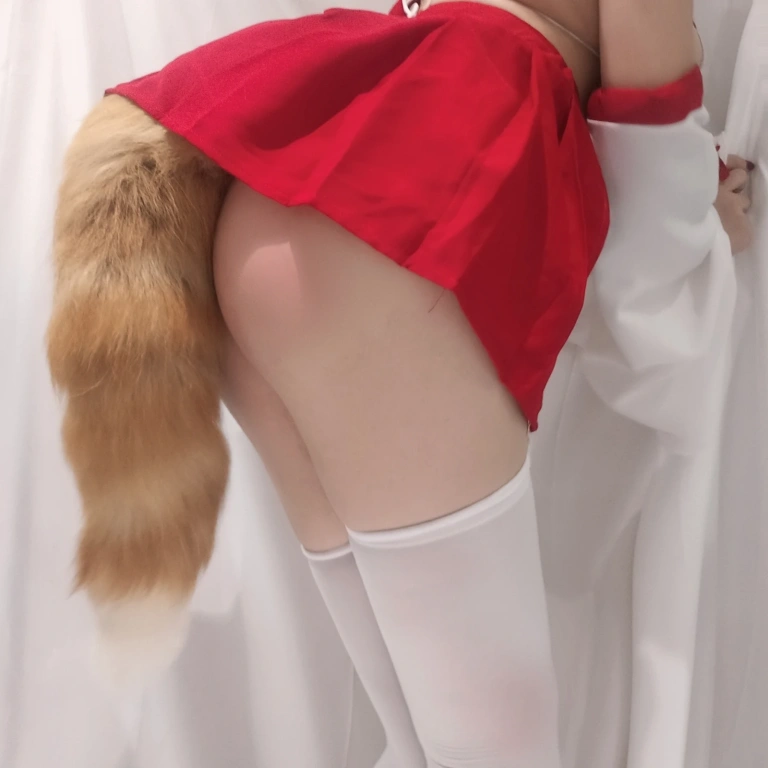 《巫女小狐狸》｜蜜汁猫裘 · 22张写真