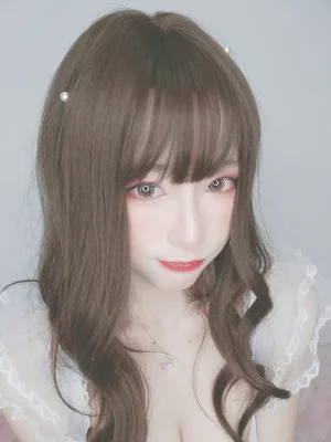 《花嫁自拍》｜清水由乃 · 44张写真、2 个视频