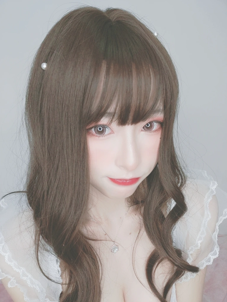 《花嫁自拍》｜清水由乃 · 44张写真、2 个视频