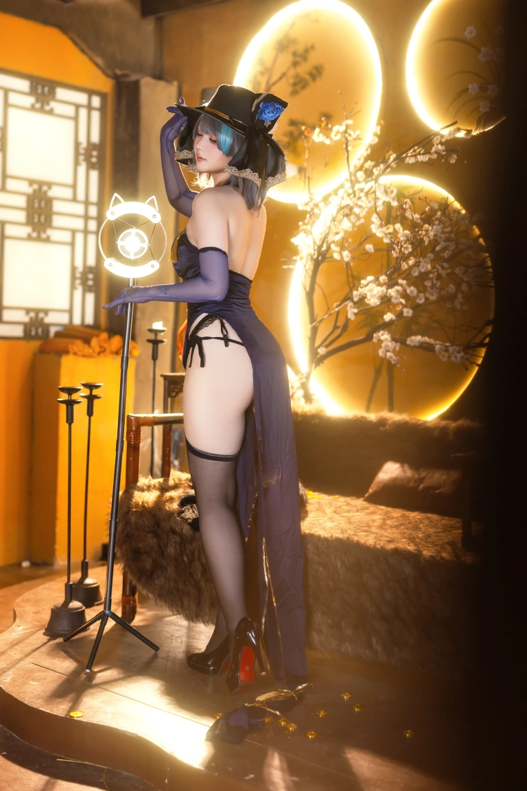 《金装猫猫头》｜屿鱼 · 60张写真