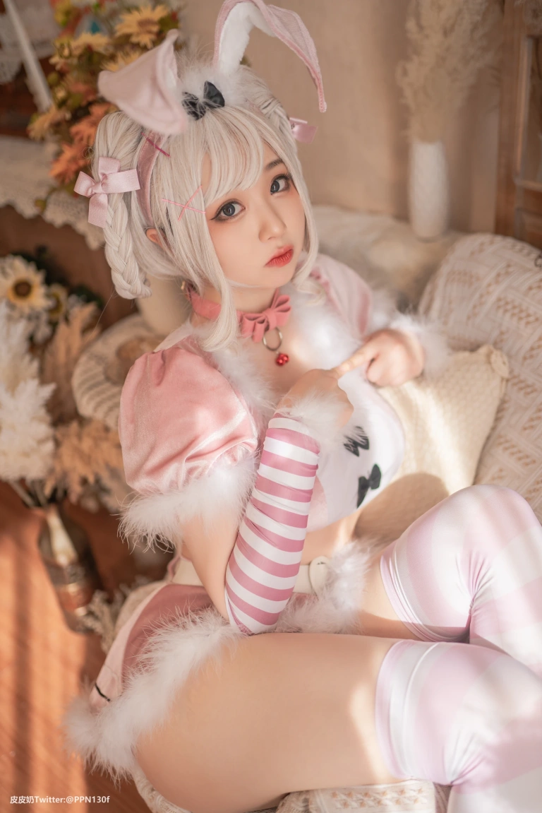 《粉色兔兔》｜皮皮奶 · 71张写真