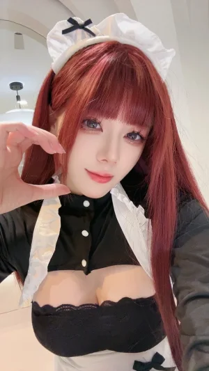 《黑丝女仆》｜九言 · 9张写真、1 个视频