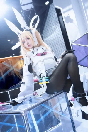 《交错战线 莉普斯》｜焖焖碳 · 18张写真