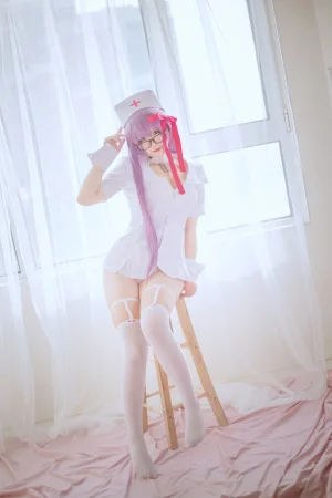 《BB护士》｜阿半今天很开心 · 25张写真
