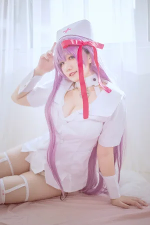 《BB护士》｜阿半今天很开心 · 25张写真