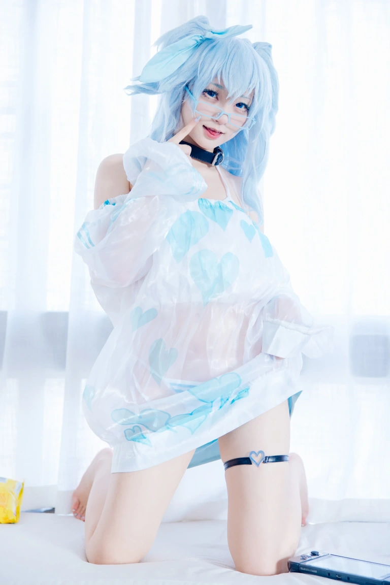 《PA-15游戏时光》｜花铃 · 14张写真