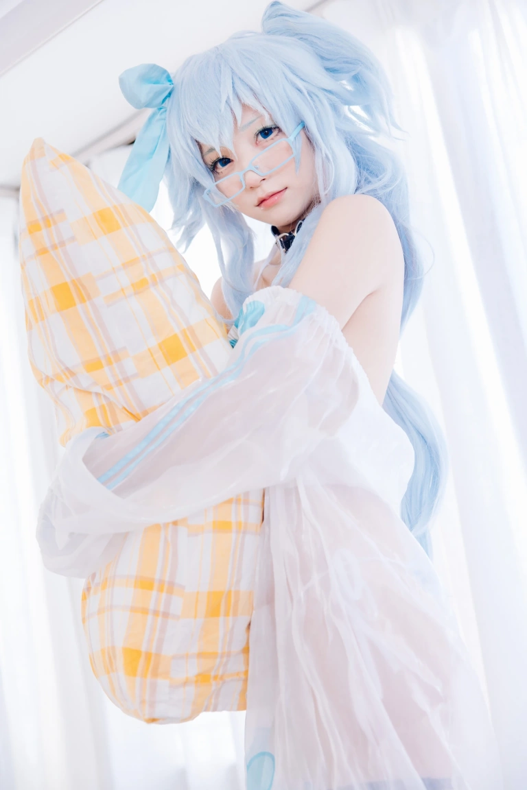 《PA-15游戏时光》｜花铃 · 14张写真