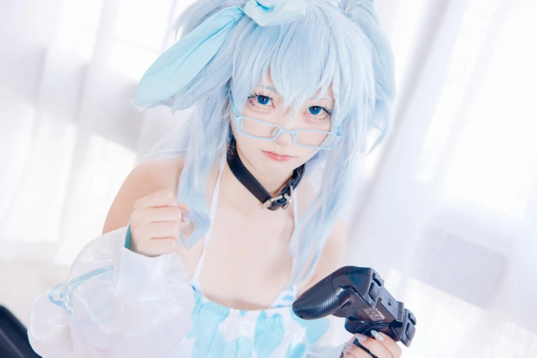 《PA-15游戏时光》｜花铃 · 14张写真