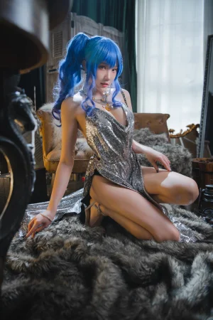 《圣路易斯》｜瓜希酱 · 27张写真