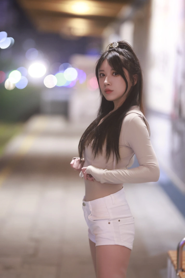 《芳踪》｜小女巫露娜 · 45张写真