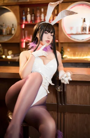 《恶魔姐姐》｜白烨 · 70张写真、5 个视频