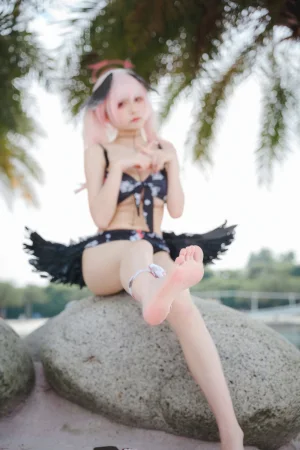 《碧蓝航线 小春泳装》｜九柒喵 · 27张写真