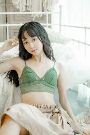 《3套内衣电子图》｜木棉棉 · 30张写真