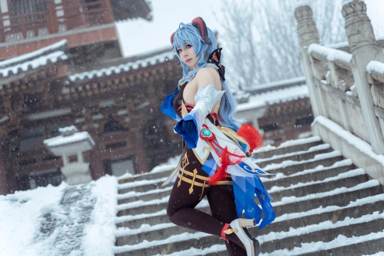 《雪景甘雨》｜虎森森 · 42张写真