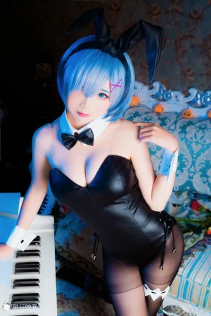 《蕾姆兔女郎》｜面饼仙儿 · 52张写真