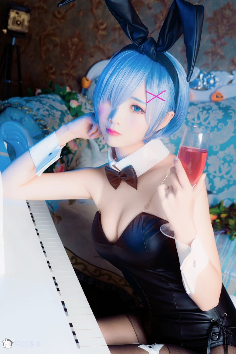 《蕾姆兔女郎》｜面饼仙儿 · 52张写真