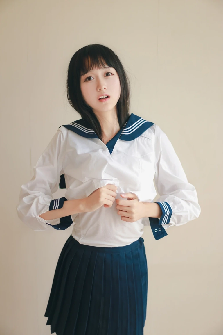 《水手服cos大图》｜木棉棉 · 27张写真