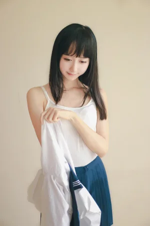《水手服cos大图》｜木棉棉 · 27张写真