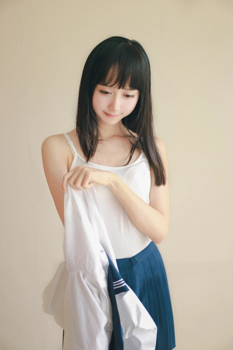 《水手服cos大图》｜木棉棉 · 27张写真