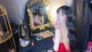 《红丝绒睡衣》｜阿包也是兔娘 · 18张写真