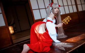 《碧蓝航线 可畏巫女》｜是三不是世 · 21张写真