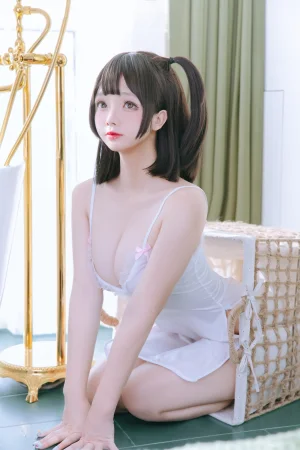 《湿身小白裙》｜日奈娇(椎名莜) · 97张写真