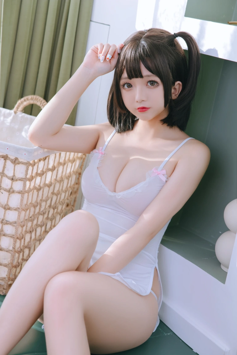 《湿身小白裙》｜日奈娇(椎名莜) · 97张写真