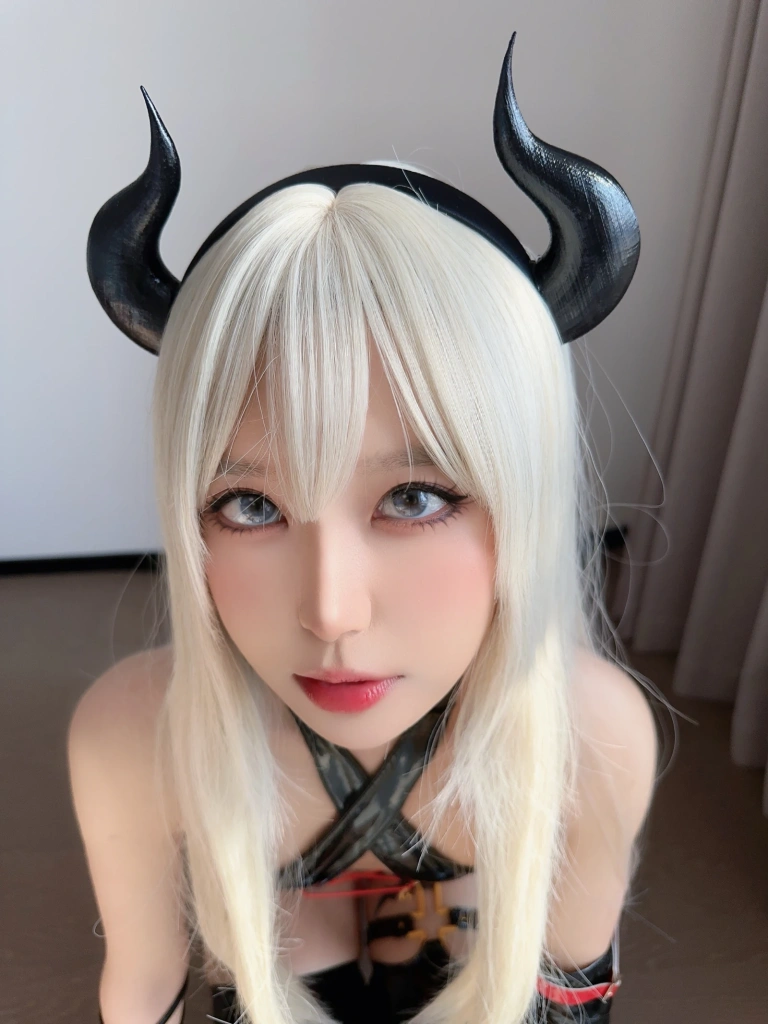 《Halloween Demon（万圣节恶魔）》｜布丁大法 · 112张写真、2 个视频