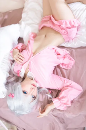 《和泉纱雾·埃罗芒睡衣》｜是三不是世 · 27张写真