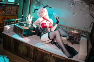 《埃吉尔旗袍》｜屿鱼 · 50张写真
