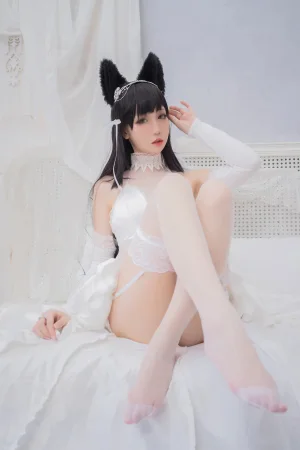 《碧蓝航线 爱宕花嫁》｜焖焖碳 · 20张写真