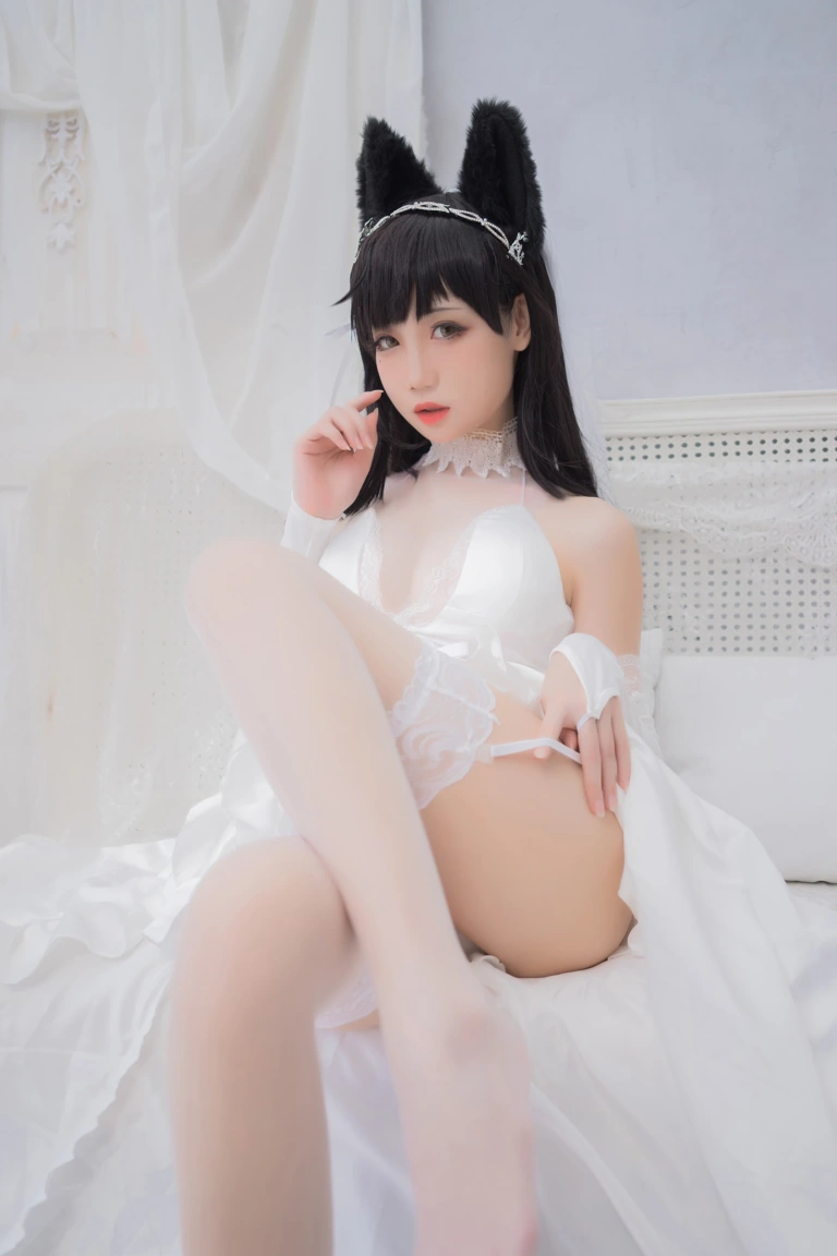 《碧蓝航线 爱宕花嫁》｜焖焖碳 · 20张写真