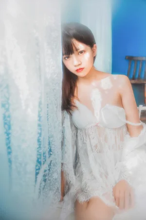 《小少女 少女私房》｜桜桃喵 · 50张写真