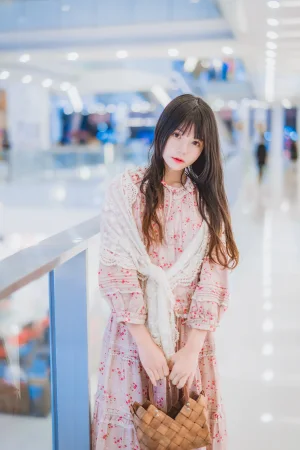 《小少女 小小少女》｜桜桃喵 · 103张写真