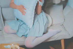 《绿jk》｜面饼仙儿 · 16张写真